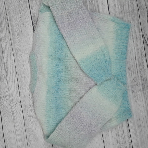 Wild Fable Sweater Spacedye Blue Crewneck Pullover Fuzzy Cropped Womens - Picture 5 of 8